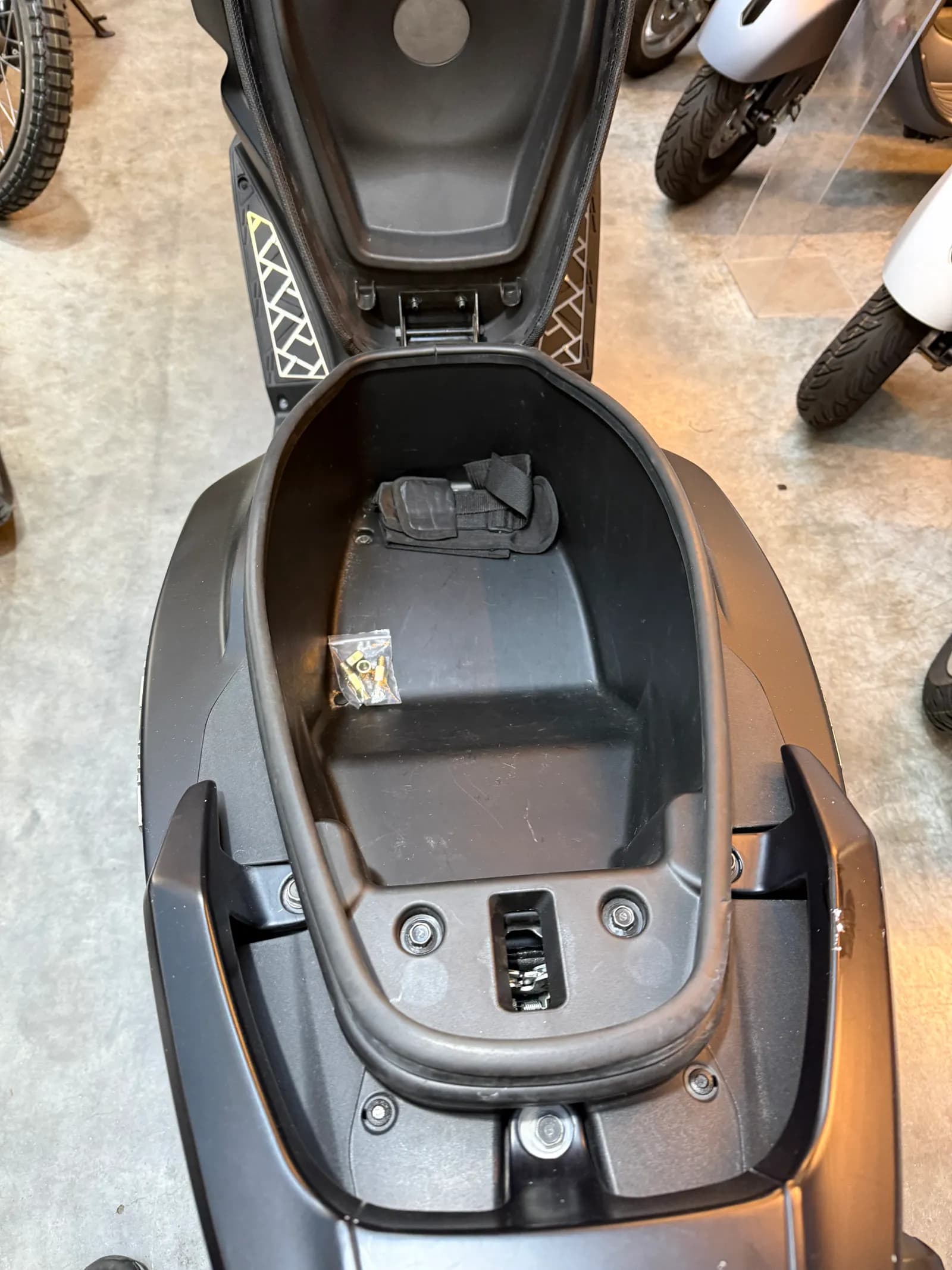 KYMCO SKY TOWN 125 – 2024  Prix : 2 299 € | Garantie 12 mois