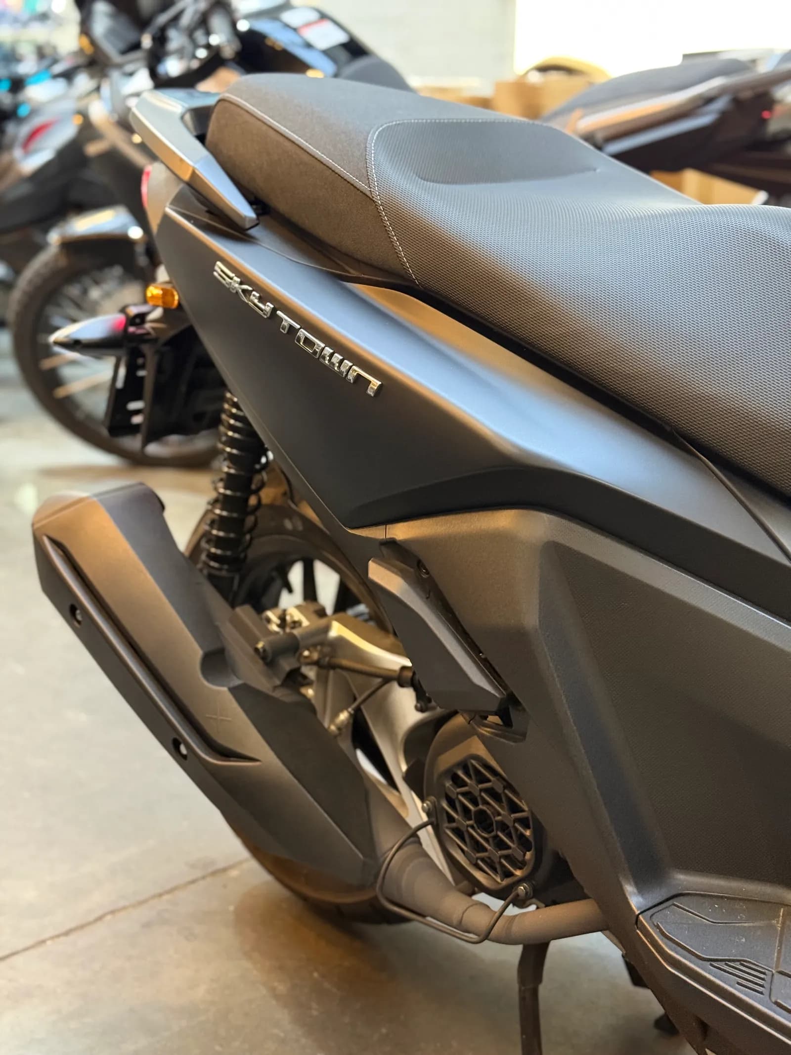KYMCO SKY TOWN 125 – 2024  Prix : 2 299 € | Garantie 12 mois