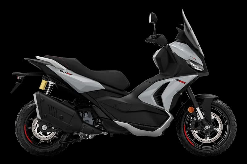 Aprilia SR GT 400