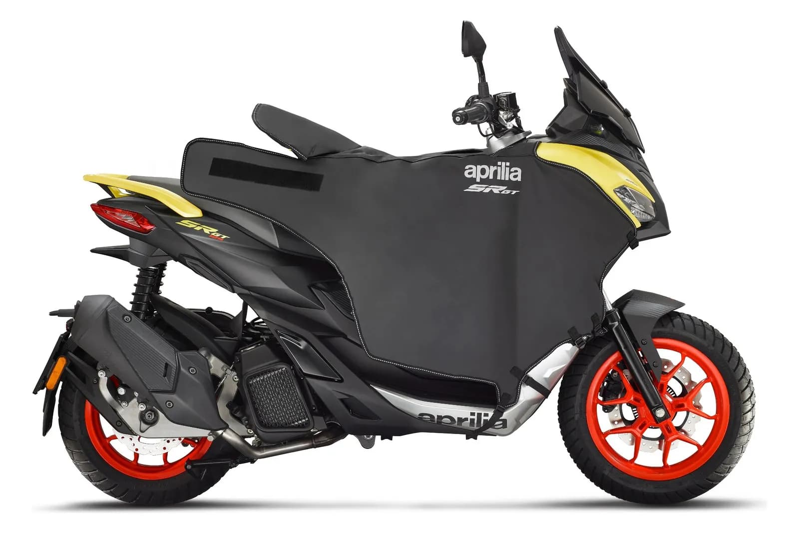 Scooter Aprilia SR GT équipé de son tablier d'hiver d'origine