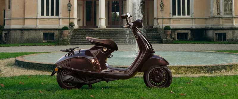 Vespa 946 Horse